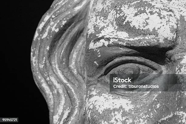 Zeus Escultura Ou Estátua Que Representa A Visão - Fotografias de stock e mais imagens de Escultura - Escultura, Acessibilidade, Alto-Contraste