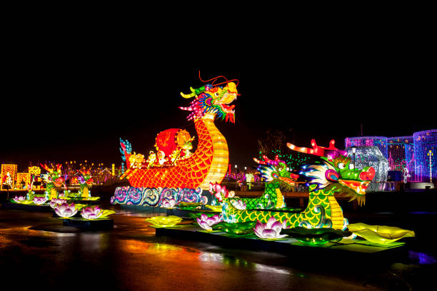 istock dragon at chinese lantern festival 959538518