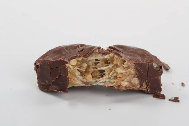 istock Caramel Chocolate Bar Isolated On White Background 959629990