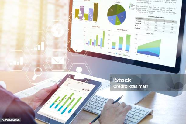 Businessperformanceanalyse Stockfoto und mehr Bilder von Rechnungswesen - Rechnungswesen, Software, Daten