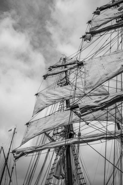 istock Classic sailing ship mast with sails in black and white 959641988