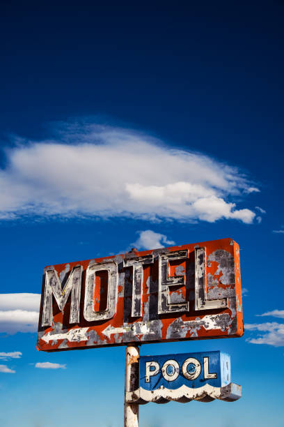 A dilapidated, vintage motel sign in the desert of Arizona A dilapidated, classic, vintage motel sign in the desert of Arizona baseball rundown stock pictures, royalty-free photos & images