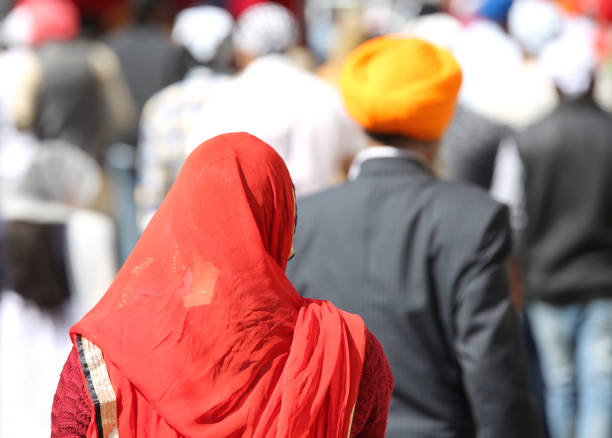 istock bright red veil of a Sikh woman 959662664