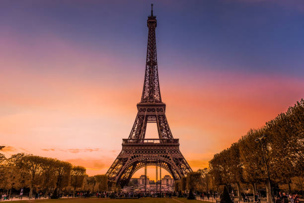 istock Eiffel tower in Paris at dusk, with sky of various colors 959666762