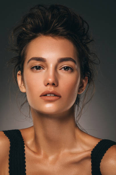 istock Beautiful woman 959717636