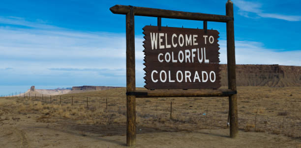 istock Welcome toi Colorado sign 959732018