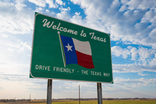 istock Welcome to Texas road sign 959736166