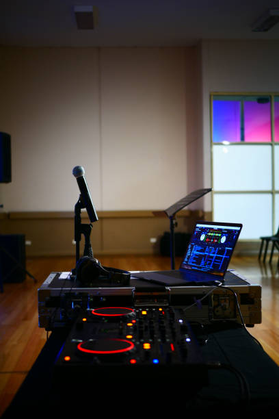 istock Audio disc jockey equipment 959783582
