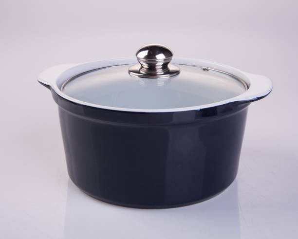 istock pot or ceramic food pot on a background 959791890