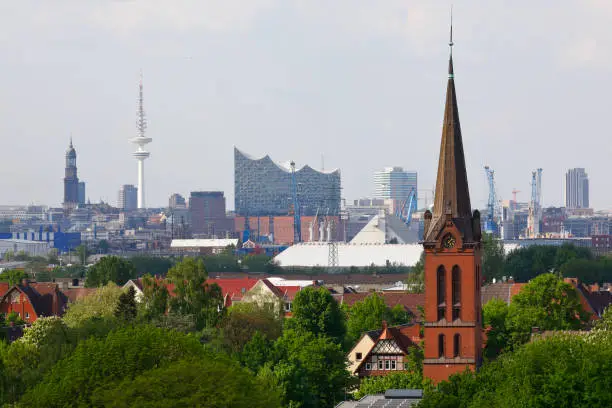 View over the green Wilhelmsburg district island to the City of Hamburg
