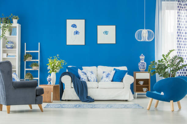 istock Blue and white living room 959864250