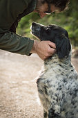 liebe-und-zuneigung-zwischen-mann-und-sein-hund.jpg?b=1&s=170x170&k=20&c=YQq2eaLKGivHtIHYQUwiWHmkF4MDIjf-9_Mdgs4HkzA=