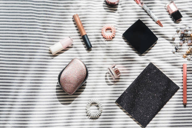 istock Woman's glamour beauty products flatlay 959971036