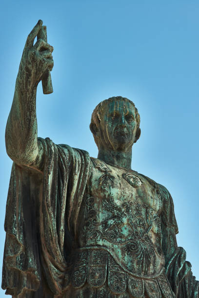 roma, statua in bronzo dell'imperatore cesare nervae august - forum of nerva foto e immagini stock