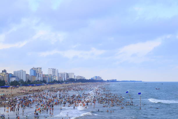 istock Samson beach in Tsinghua, Vietnam 960055628