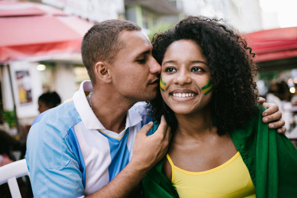 miłość para brazylia argentyna - young adult argentinian culture argentinian ethnicity black zdjęcia i obrazy z banku zdjęć