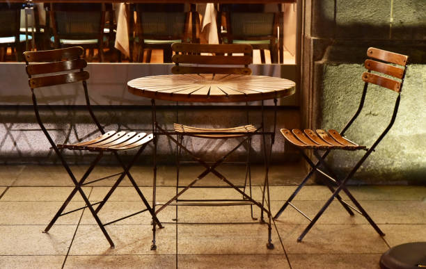 istock A chair and the table which were put outdoors 960176328