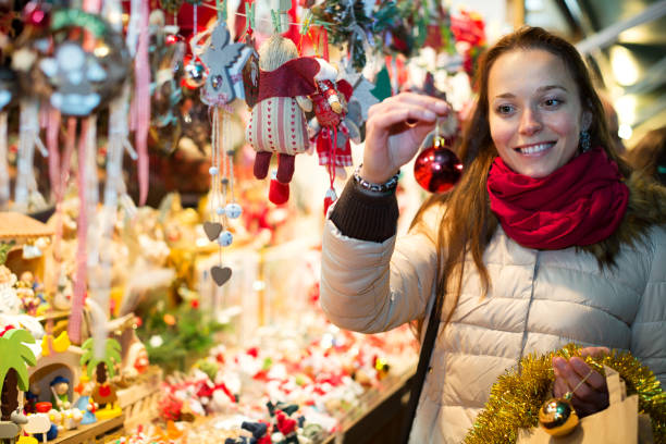 istock Female customer at the Christmas Fair 960241146