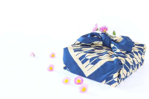 istock Japanese gift with flower 960267732