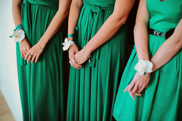 Vestidos De Dama De Honor De Color Lila - Banco de fotos e imágenes de stock - iStock Vestidos De Dama De Honor De Color Lila - Banco de fotos e imágenes de stock - iStock