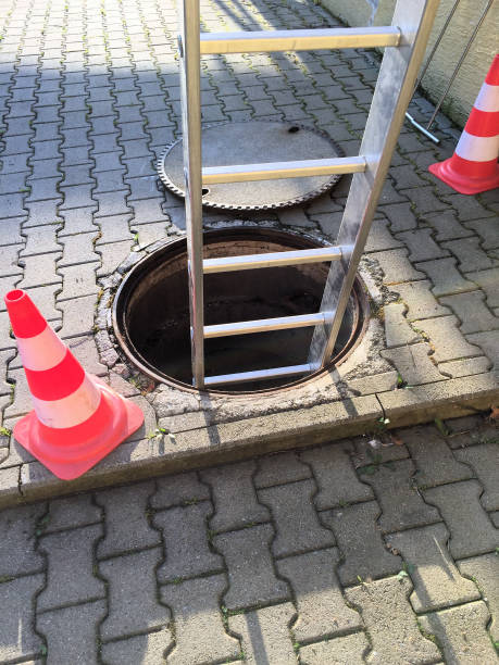 istock Ladder was put into a shaft for maintenance 960487176
