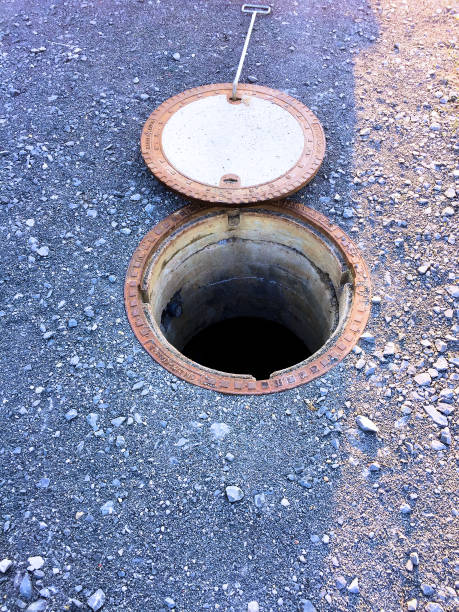 istock Open shaft of a water pipe 960489174
