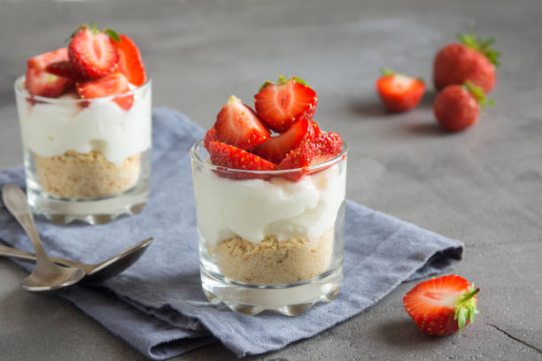 istock Strawberry cheesecake in glasses 960505984