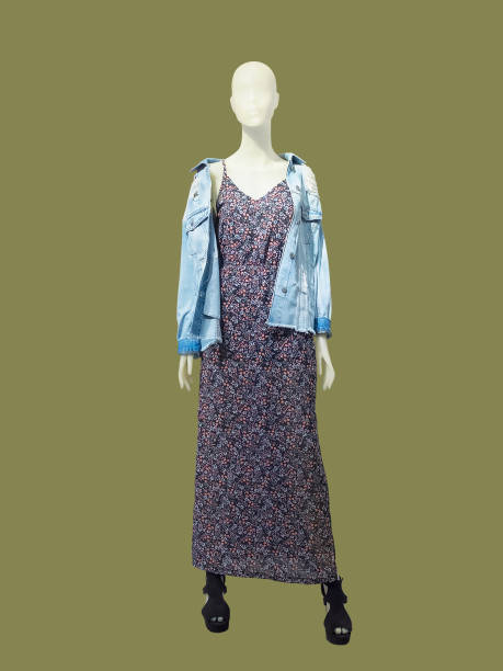 istock Full-length female mannequin. 960565542