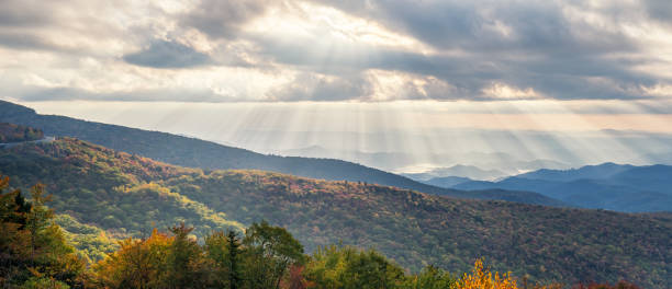 istock Streaming Autumn Morning light on the Blue Ridge Parkway 960567636