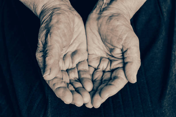 istock Old woman's hands, grandmother's hands, close-up, concept time, 960727612