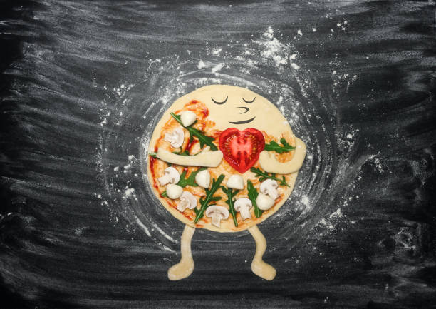 o processo de fazer pizza. - pizza sauces chef making - fotografias e filmes do acervo