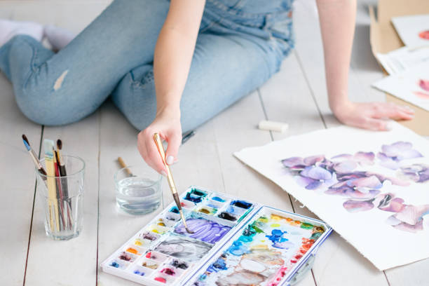 istock art craft painter work woman mix watercolors draw 960794552