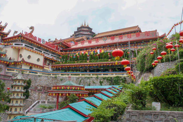 istock Kek lok si 1, Malaysia 960798664