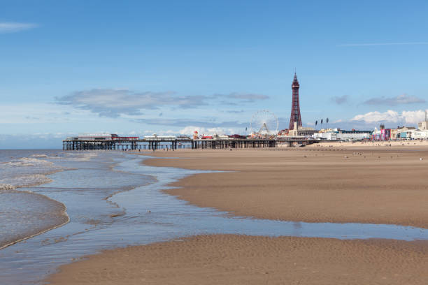 ブラックプール - blackpool pier ストックフォトと画像