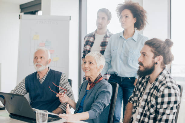 istock Business people looking at distance 960866602