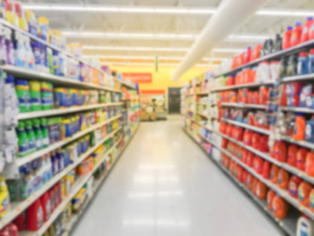 istock Abstract blurred laundry detergent products at retail store in USA 960902066