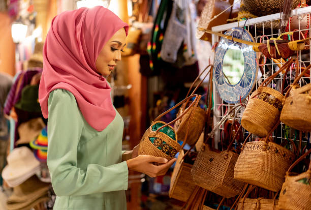 istock Malaysian Woman shopping for Ramadan 960907514