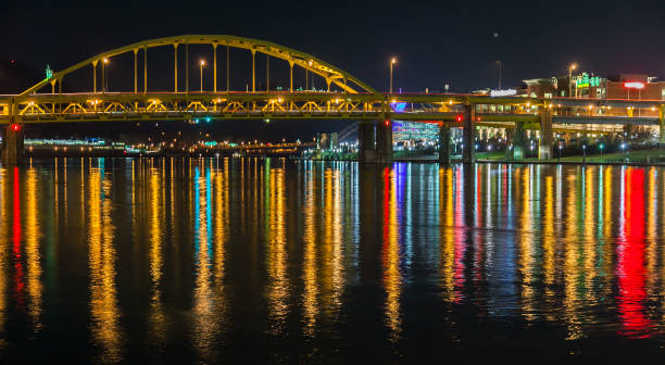 istock Pittsburgh - Downtown at night - Christmastime 960922046