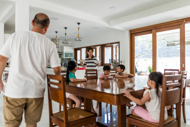 istock Chinese family preparing breakfast in Malaysia 960926798
