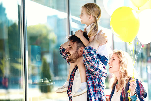 istock Family Enjoying Shopping 960967596