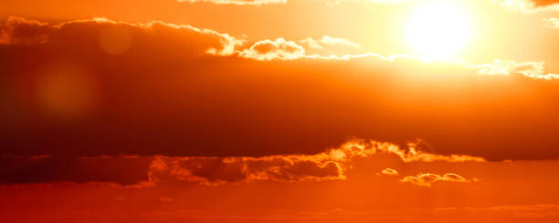 istock Romantic sunset over the sea 961123360