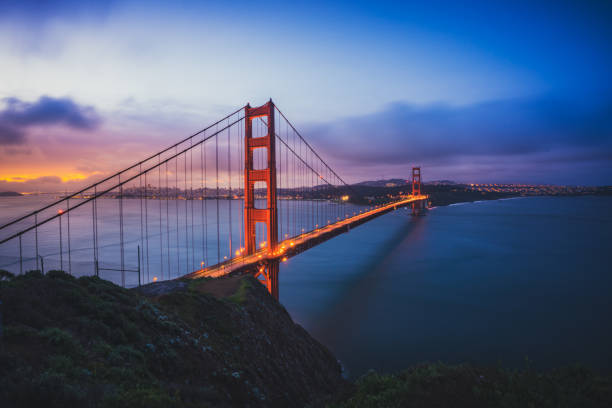istock The Golden Gate Bridge at Dawn 961128758
