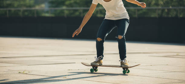 istock Skateboarder sakteboarding at city 961177764