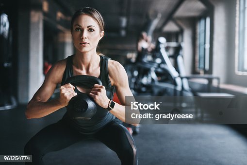 istock Getting fit one lift at a time 961254774