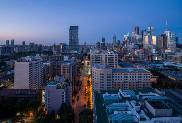 istock View of Toronto, Canada 961279674