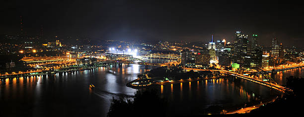 istock City of Pittsburgh at Night 96128872