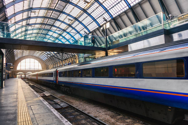 istock King's Cross Station, Platform 9 3/4 | Harry Potter 961349486