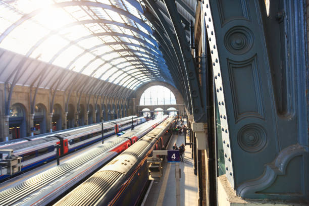 istock King's Cross Station, Platform 9 3/4 | Harry Potter 961349802