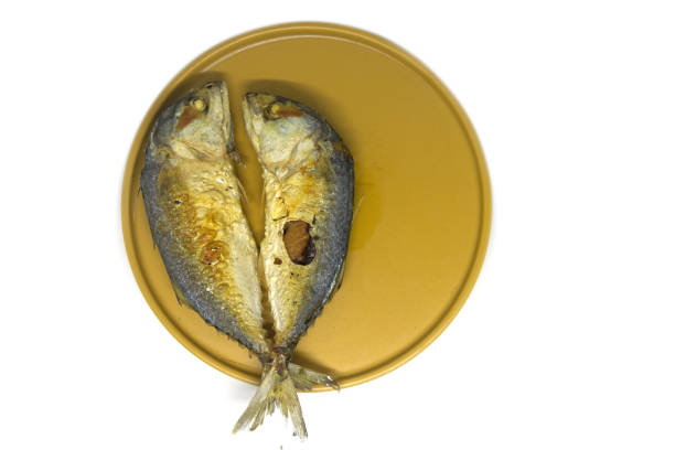 istock Fried mackerel in yellow plate, Thai food. 961395268