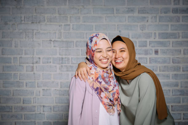 istock Girls showing Togetherness 961404306